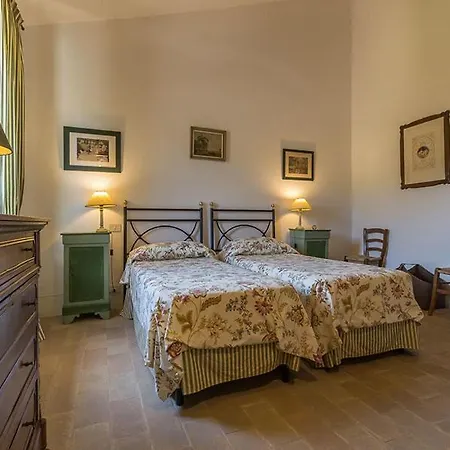 Villa Sleeps 15 With Pool And Air Con *