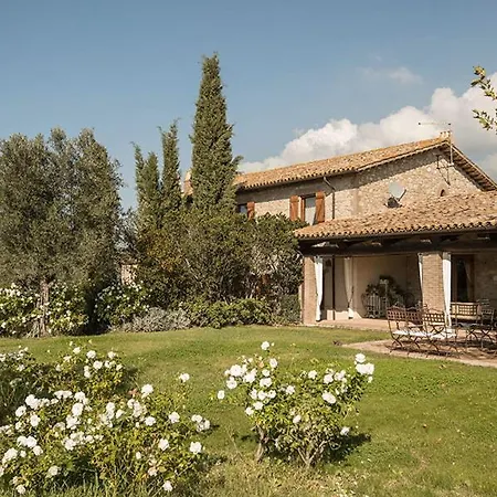 Sleeps 15 With Pool And Air Con Villa