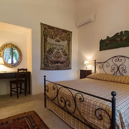 Sleeps 15 With Pool And Air Con Villa *